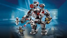 LEGO 76124 - Detailansicht 1