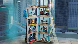 LEGO 76166 - Detailansicht 1