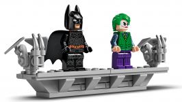 LEGO 76240 - Bild 5