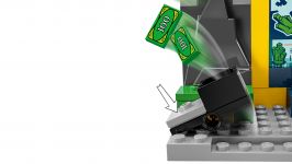 LEGO 76272 - Detailansicht 2