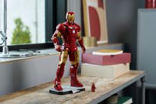 LEGO 76344 - Umgebungsbild 1