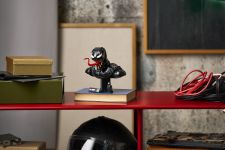 LEGO 76356 - Umgebungsbild 2
