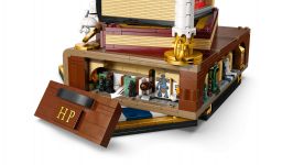 LEGO 76466 - Detailansicht 2