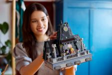 LEGO 76781 - Fertiges Modell 2