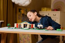 LEGO Animal Crossing 77056 Eugens Museumssammlung LEGO_77056_Lifestyle_Cons.jpg