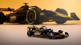LEGO Speed Champions 77252 APXGP Team Race Car aus F1® Der Film