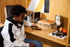 LEGO Speed Champions 77257 McLaren W1 LEGO_77257_Lifestyle_Cons_en-gb.jpg