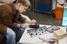 LEGO Speed Champions 77262 Ken Blocks 1965 Ford Mustang Hoonicorn V1 LEGO_77262_Lifestyle_Build.jpg