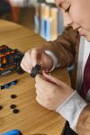 LEGO Speed Champions 77264 Jaguar Project 7 & Land Rover Defender LEGO_77264_Lifestyle_Cons_3.jpg