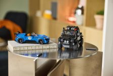 LEGO Speed Champions 77264 Jaguar Project 7 & Land Rover Defender LEGO_77264_Lifestyle_Envr.jpg