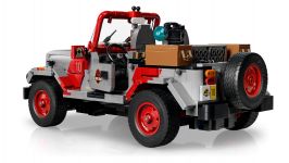 LEGO Jurassic World 77984 Jurassic Park Jeep® Wrangler LEGO_77984_WEB_SEC02_NOBG.jpg