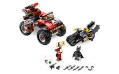 LEGO Batman 7886 Das Batcycle™: Harley Quinns Hammer Truc