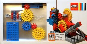 LEGO Universal Building Set 800 Gears. Motor and Bricks