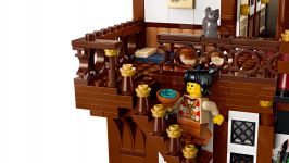 LEGO Seasonal 80121 Altes Gasthaus LEGO_80121_WEB_SEC08_NOBG.jpg