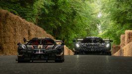 LEGO Technic 42232 Koenigsegg Sadair's Spear Hypercar